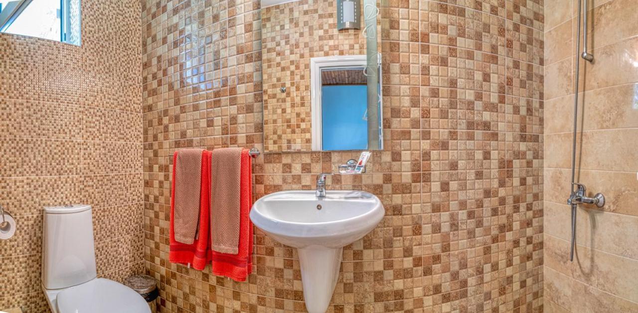 Крушун - Единствена На Метри От Водопадите, Krushun - The Only Stay Just Meters From The Waterfalls Krushuna Exterior foto